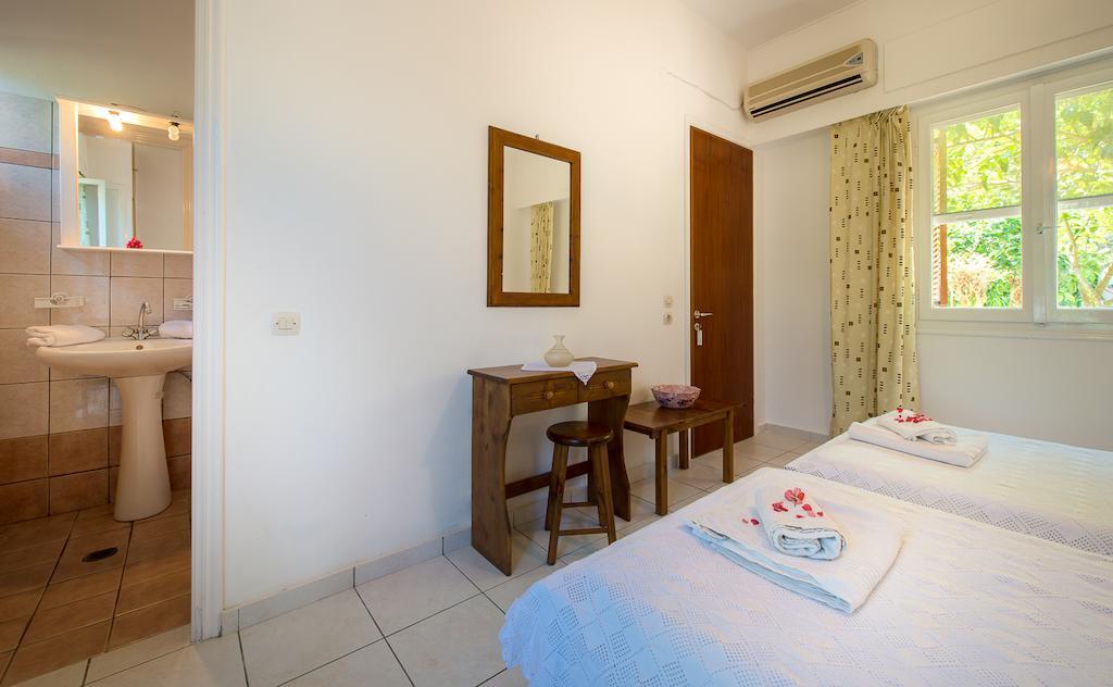 Physis Studios Vasilikos  Room photo